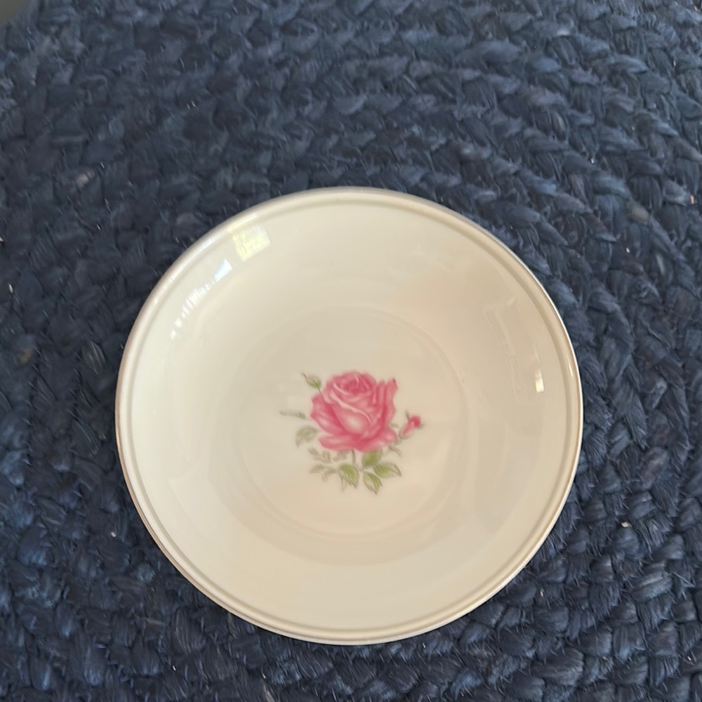 Imperial Rose Fine China Elegant Fruit  Bowl with Pink Rose Design